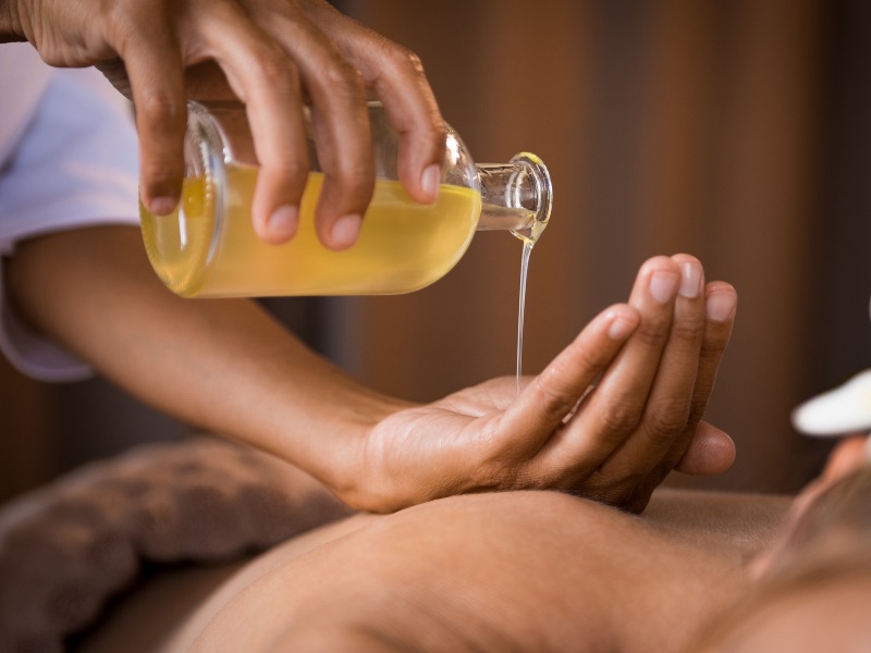 Oil Massage in Patna — price ₹1,299 onwards